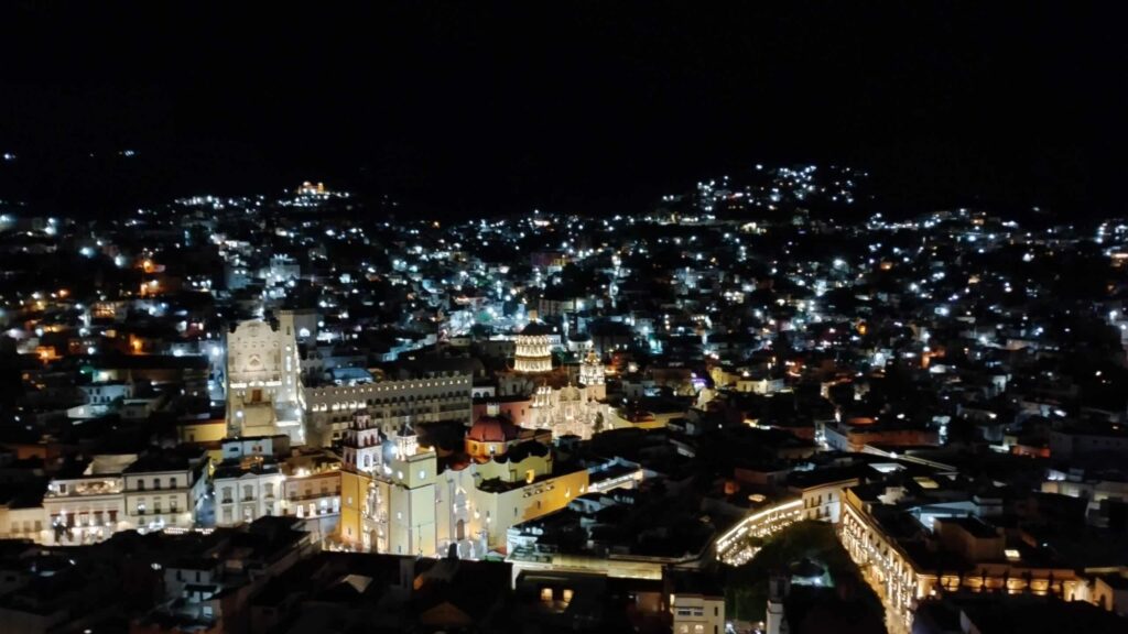 メキシコの世界遺産グアナファトの夜景